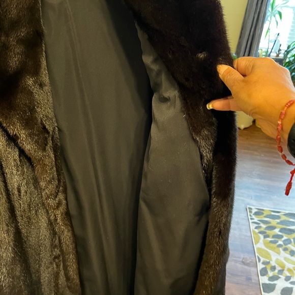 Elegant black mink coat - Picture 6 of 8